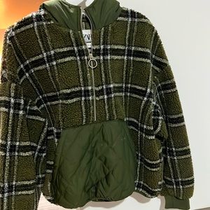 Cute and cozy slightly cropped green and black plaid zip up sweater from zara